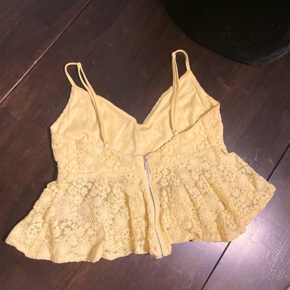 Guess YELLOW lace up camisole XS - Picture 2 of 6